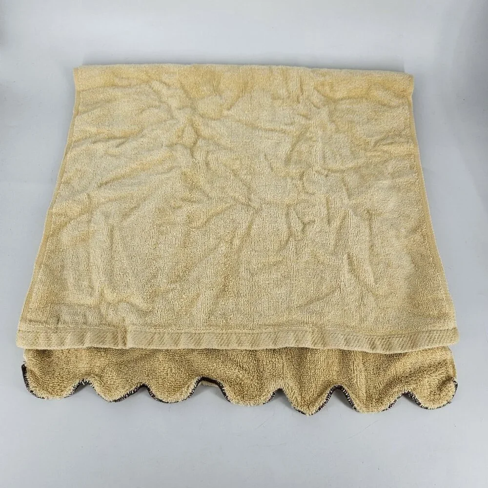 Vint Fieldcrest Bathroom Beige Hand Towel Fingertip Set Scallop Brown Trim USA